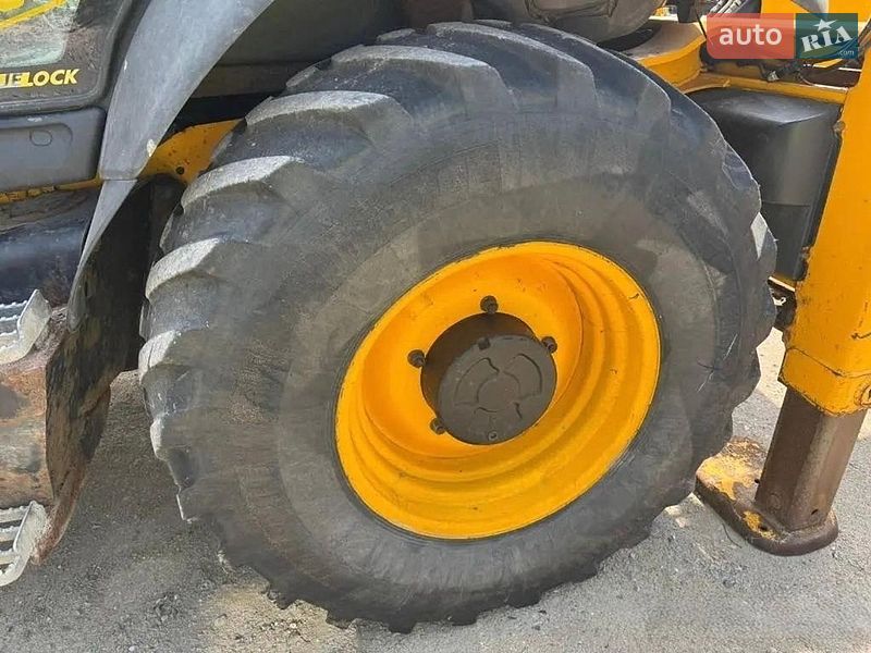 Экскаватор погрузчик JCB 3CX 2012 в Киеве фото 12 Экскаватор погрузчик JCB 3CX 2012 в Киеве