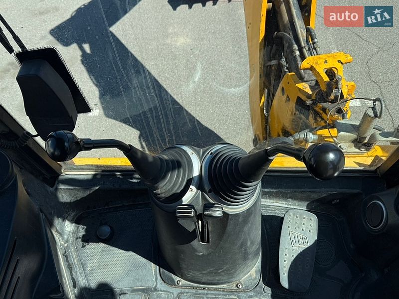 Екскаватор навантажувач JCB 3CX 2012 в Чернігові фото 8 Екскаватор навантажувач JCB 3CX 2012 в Чернігові