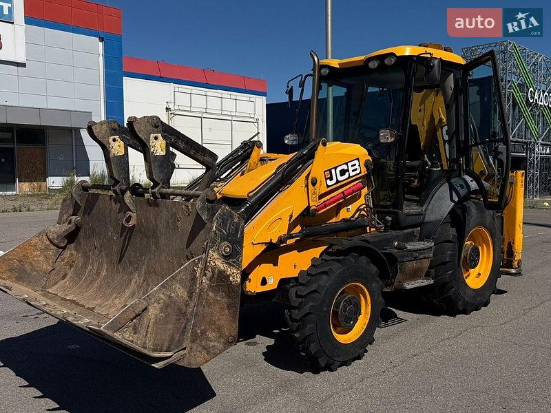 Екскаватор навантажувач JCB 3CX 2012 в Чернігові фото 10 Екскаватор навантажувач JCB 3CX 2012 в Чернігові