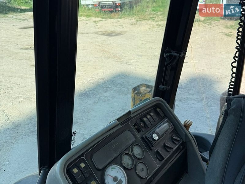 Экскаватор погрузчик JCB 3CX 2002 в Львове