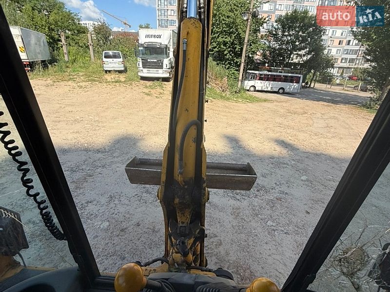 Экскаватор погрузчик JCB 3CX 2002 в Львове
