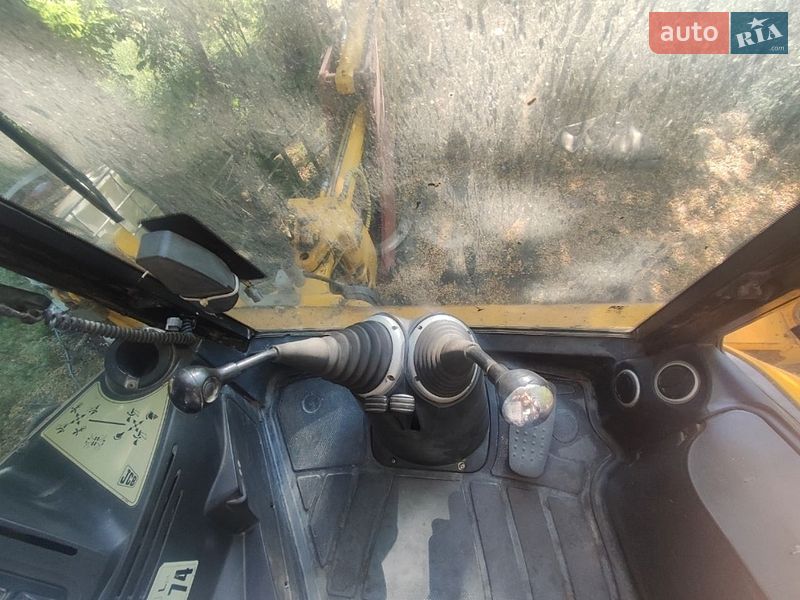 Екскаватор навантажувач JCB 3CX 2006 в Аджамці