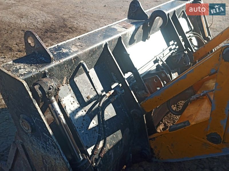 Экскаватор погрузчик JCB 3CX 2007 в Одессе
