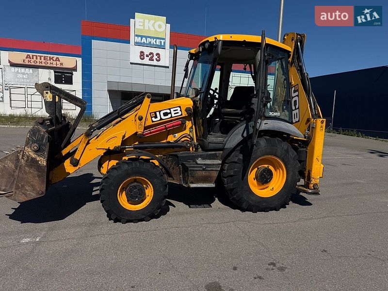 Екскаватор навантажувач JCB 3CX 2012 в Чернігові фото Екскаватор навантажувач JCB 3CX 2012 в Чернігові