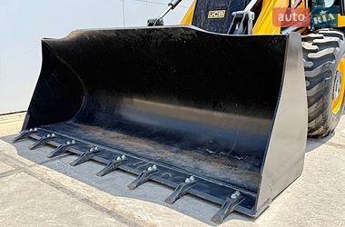 Екскаватор навантажувач JCB 3DX 2026 в Києві