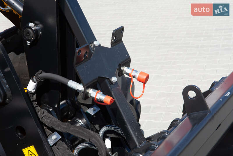 Фронтальный погрузчик JCB 403 2021 в Житомире