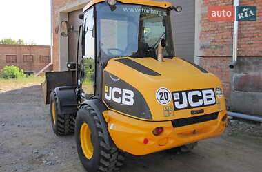 Фронтальный погрузчик JCB 406 2011 в 