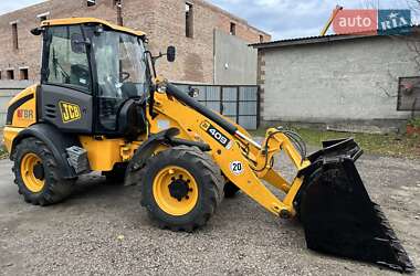 Фронтальный погрузчик JCB 409 2008 в Костополе