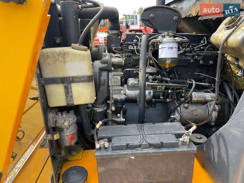 Фронтальный погрузчик JCB 409 1998 в Черновцах