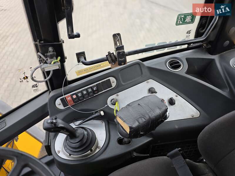 Фронтальный погрузчик JCB 426 2011 в Ровно фото 8 Фронтальный погрузчик JCB 426 2011 в Ровно