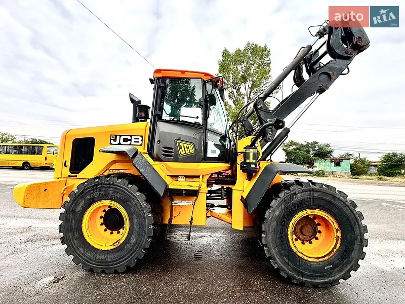 JCB 427 НТ 2015
