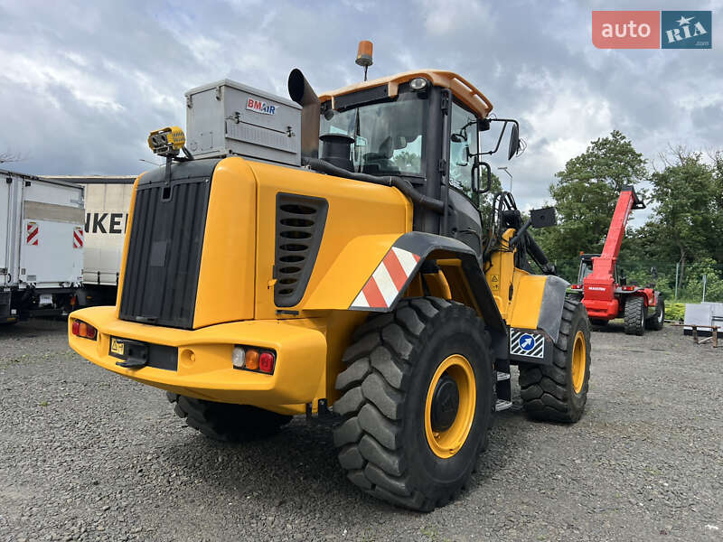 Фронтальный погрузчик JCB 436 2010 в Луцке
