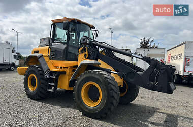 Фронтальный погрузчик JCB 436 2010 в 