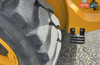 Фронтальный погрузчик JCB 436 2010 в 