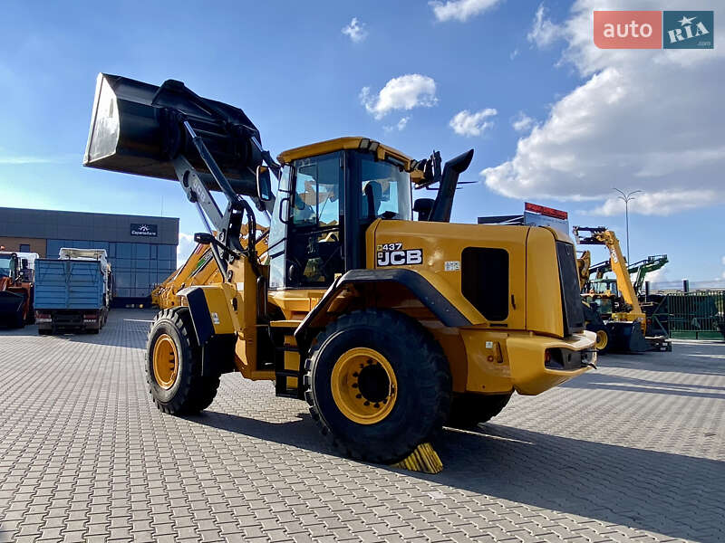 Фронтальный погрузчик JCB 437 2015 в Ровно