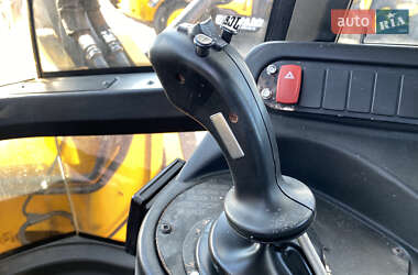 Фронтальный погрузчик JCB 437 2015 в Ровно