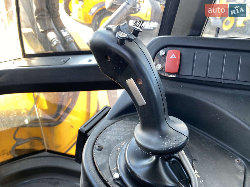 Фронтальный погрузчик JCB 437 2015 в Ровно