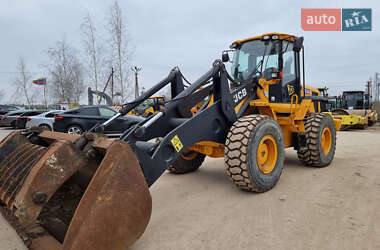 Фронтальный погрузчик JCB 437 2008 в Одессе