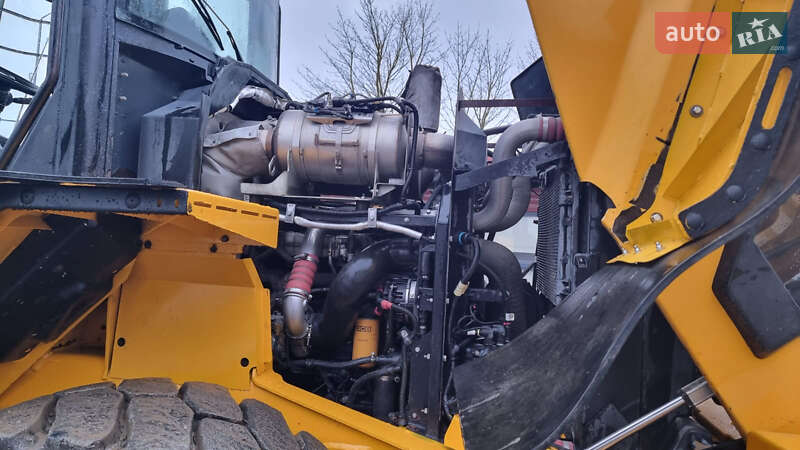 Фронтальный погрузчик JCB 437 2018 в Одессе
