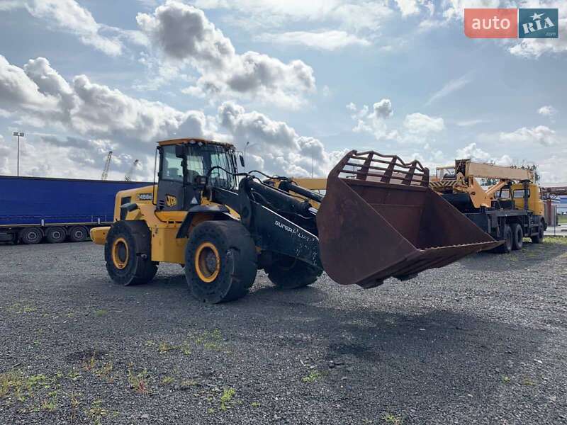 Фронтальный погрузчик JCB 456 2010 в Луцке