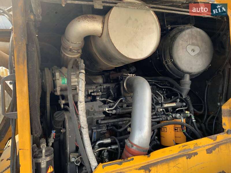 Фронтальный погрузчик JCB 456 2010 в Луцке