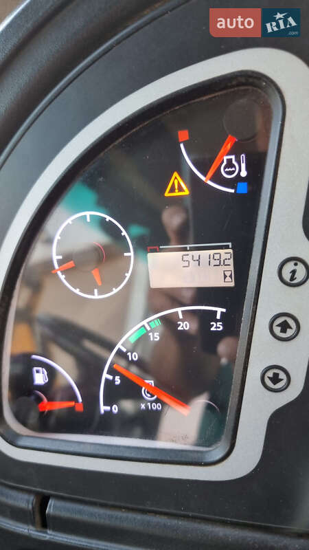 Екскаватор навантажувач JCB 4CX 2019 в Одесі