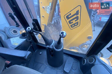 Екскаватор навантажувач JCB 4CX 2010 в 