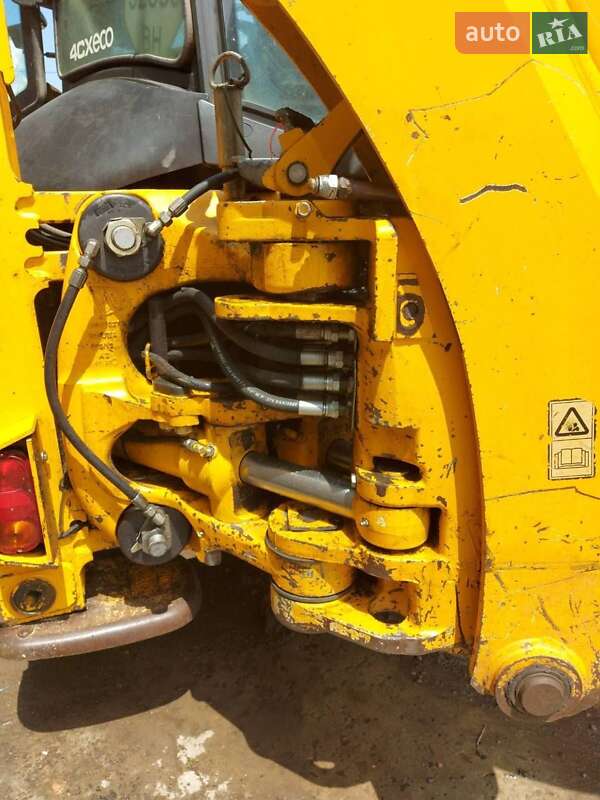JCB 4CX 2011