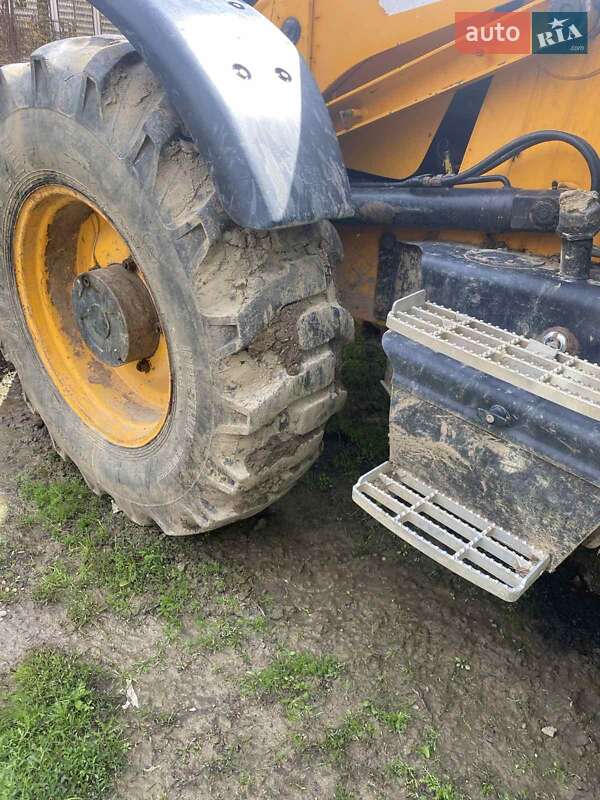 Экскаватор погрузчик JCB 4CX 2010 в Ужгороде