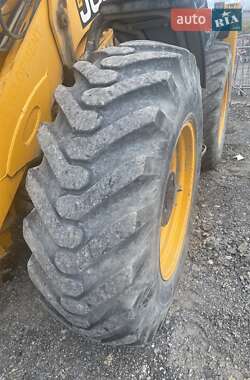 Экскаватор погрузчик JCB 4CX 2011 в 