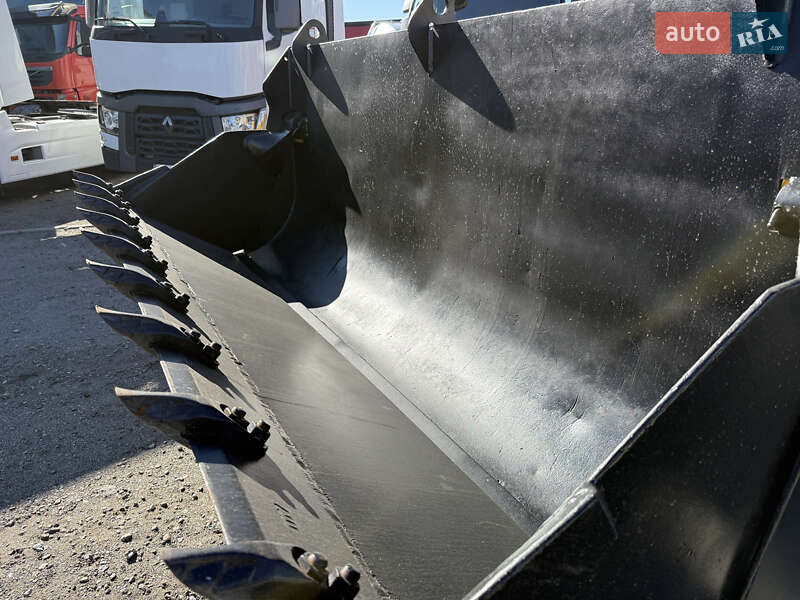 Екскаватор навантажувач JCB 4CX 2010 в Києві фото 35 Екскаватор навантажувач JCB 4CX 2010 в Києві