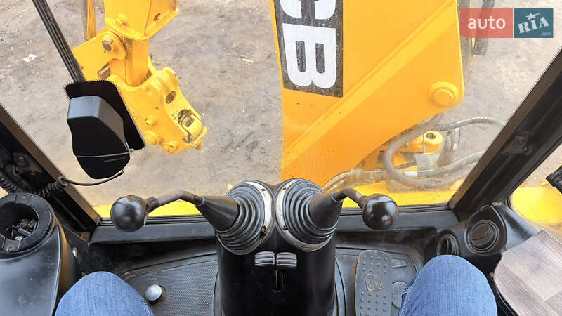 Экскаватор погрузчик JCB 4CX 2013 в Николаеве