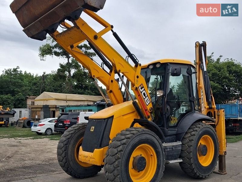 JCB 4CX 2011
