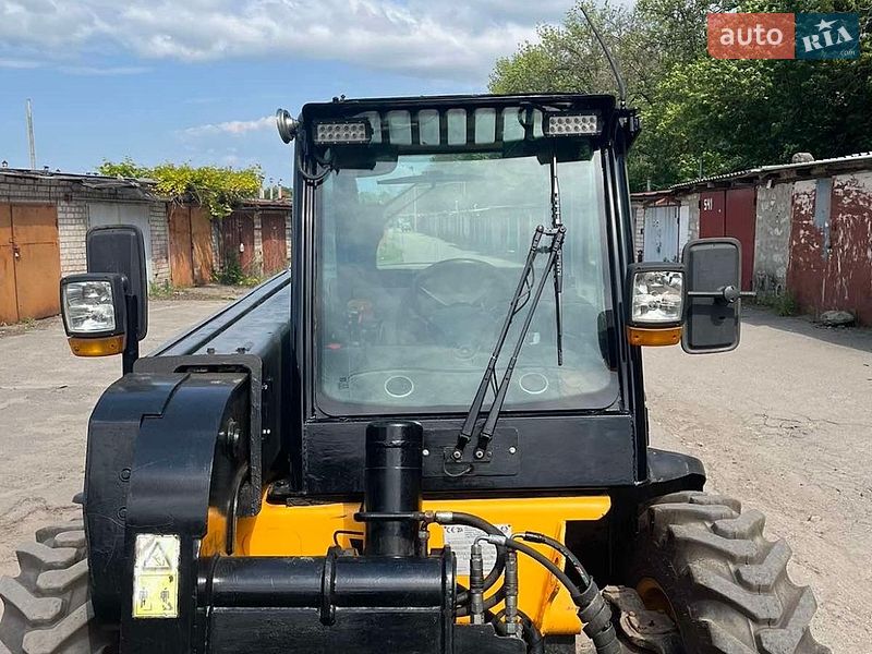 Телескопический погрузчик JCB 524 2008 в Киеве фото 7 Телескопический погрузчик JCB 524 2008 в Киеве