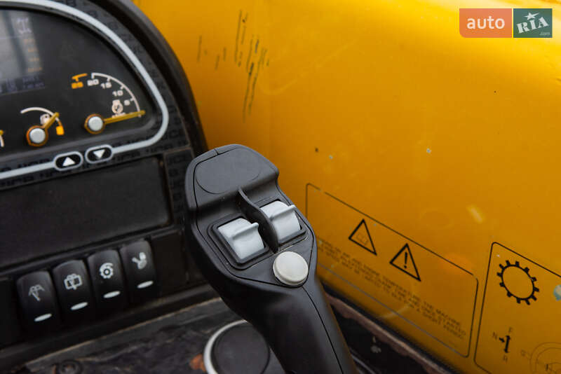 Підйомник телескопічний JCB 525-60 Hi-Viz 2018 в Житомирі