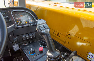 Подъемник телескопический JCB 525-60 Hi-Viz 2018 в 