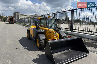 Телескопический погрузчик JCB 525-60 Hi-Viz 2018 в 