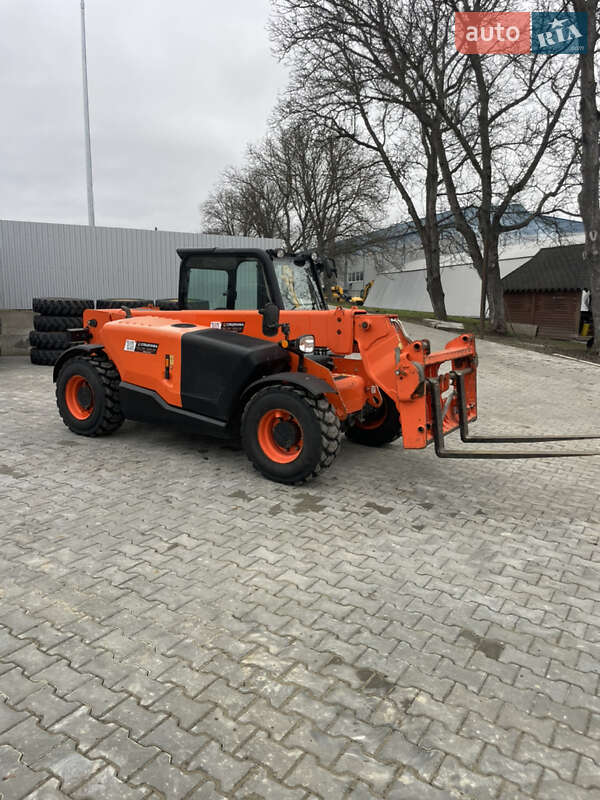 Телескопический погрузчик JCB 525-60 Hi-Viz 2019 в Черновцах фото Телескопический погрузчик JCB 525-60 Hi-Viz 2019 в Черновцах
