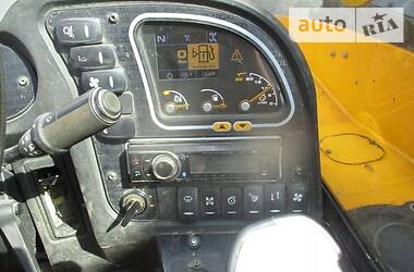Фронтальный погрузчик JCB 526 2013 в 