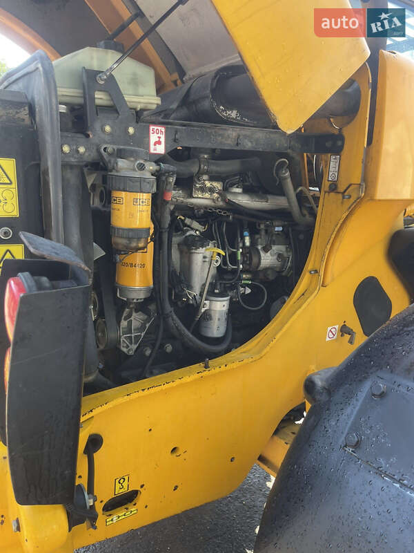 Телескопический погрузчик JCB 526 2006 в Новой Одессе
