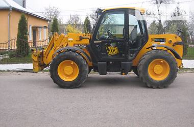 Телескопический погрузчик JCB 530-70 2003 в Бучаче