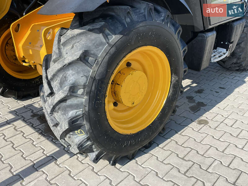 Телескопический погрузчик JCB 531-70 2004 в Луцке