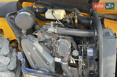 Телескопический погрузчик JCB 531-70 2004 в 