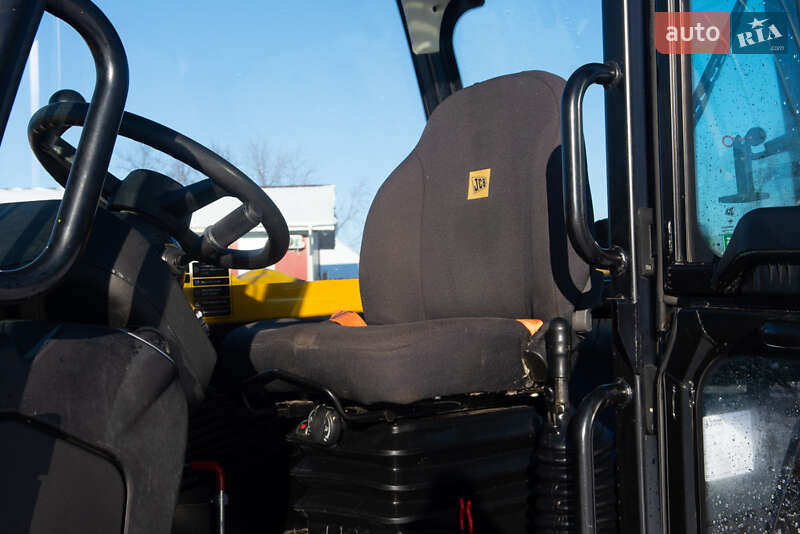 Телескопический погрузчик JCB 531-70 2021 в Житомире