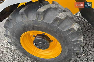 Телескопический погрузчик JCB 531-70 2014 в 