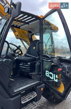 Телескопический погрузчик JCB 531-70 2013 в Луцке