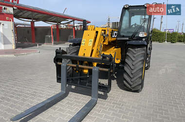 Телескопический погрузчик JCB 531-70 2011 в 