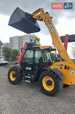 Телескопічні навантажувачі JCB 531-70 2013 в 