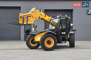 Телескопический погрузчик JCB 531-70 2015 в 