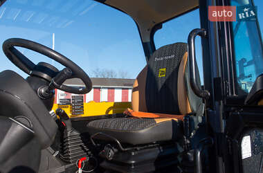 Подъемник телескопический JCB 531-70 2022 в 